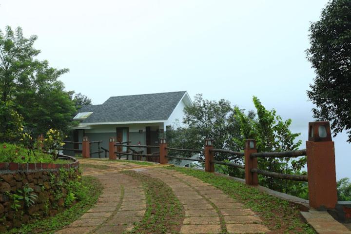 Wayanad Silver Woods Hotel Exterior photo