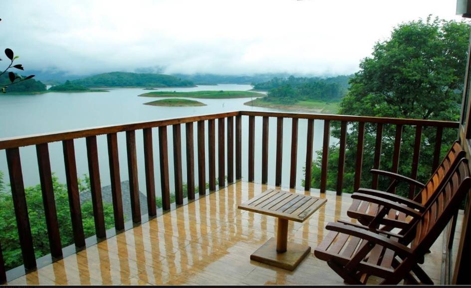 Wayanad Silver Woods Hotel Exterior photo